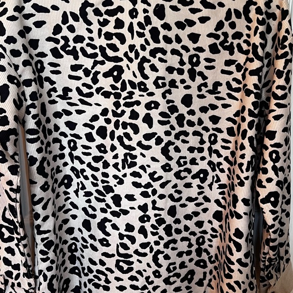 NWOT Women’s Sz M Button Front Cow Print Jacket/Top -corduroy feel - Picture 8 of 11